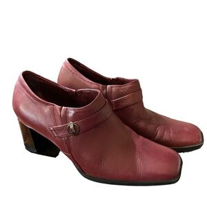 Aerosoles leather uppers 2 inch heel, deep mouth, opening Square toad burgundy